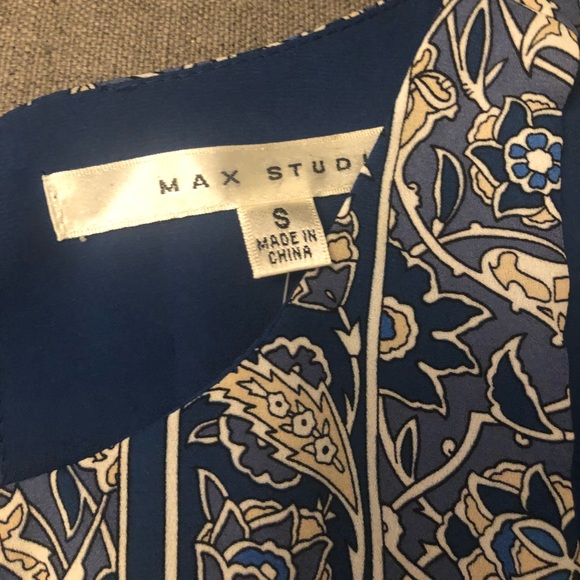 Geometric Max Studio Top - Picture 3 of 5